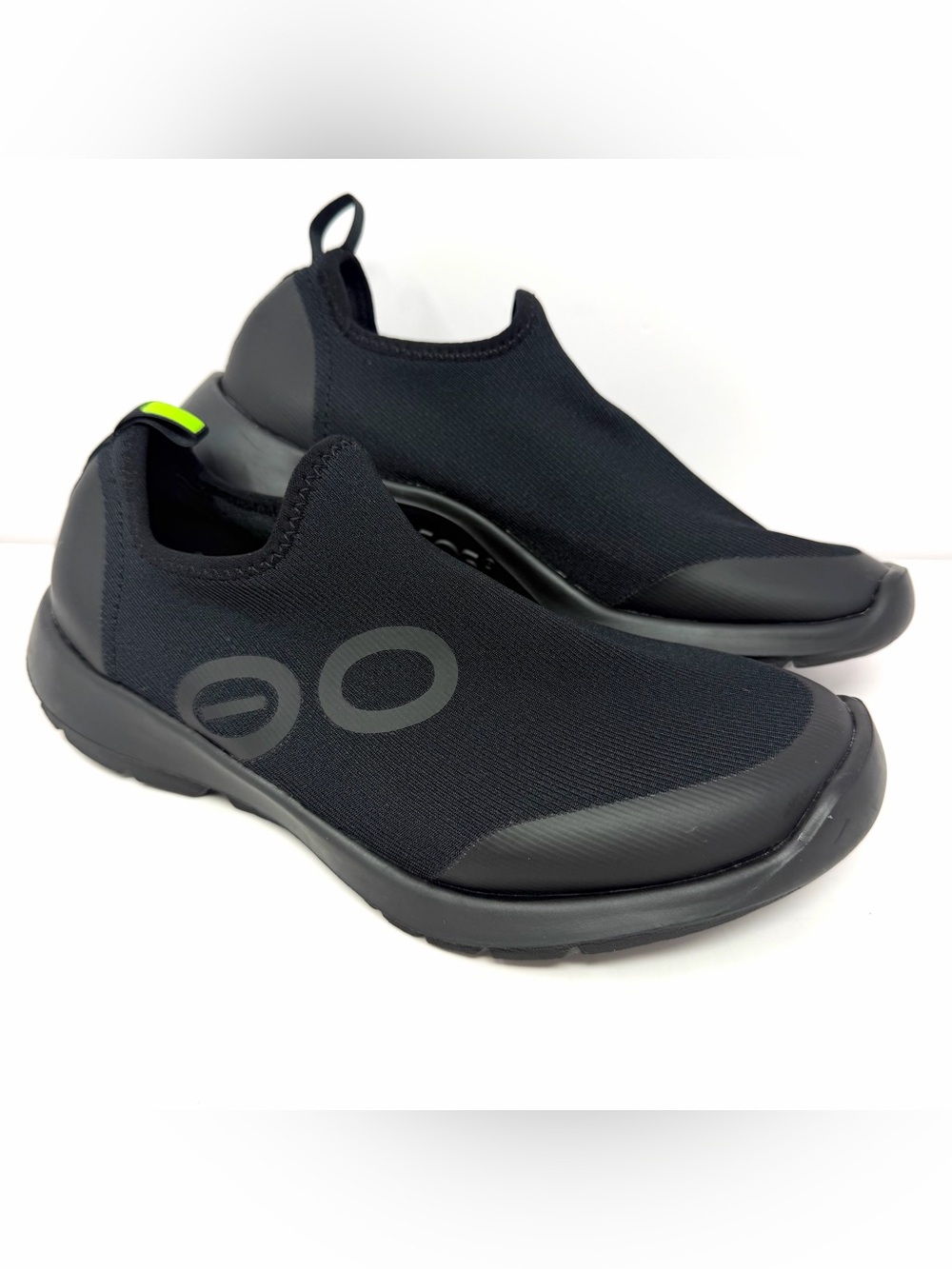 Oofos Women’s Oomg Eezee Sport Low Recovery Shoes Sz 6 Black Slip On Comfort EUC